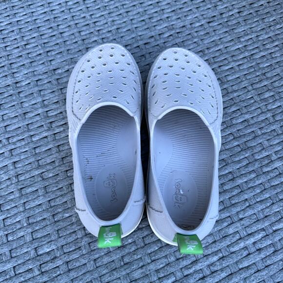 Sanukl‎ Lil Walker Shoes Loafers Slip On Comfort Waterproof White Kids Size 4 - Picture 3 of 7